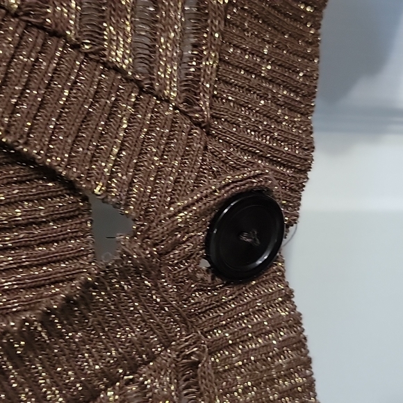 Sweater - Picture 4 of 5